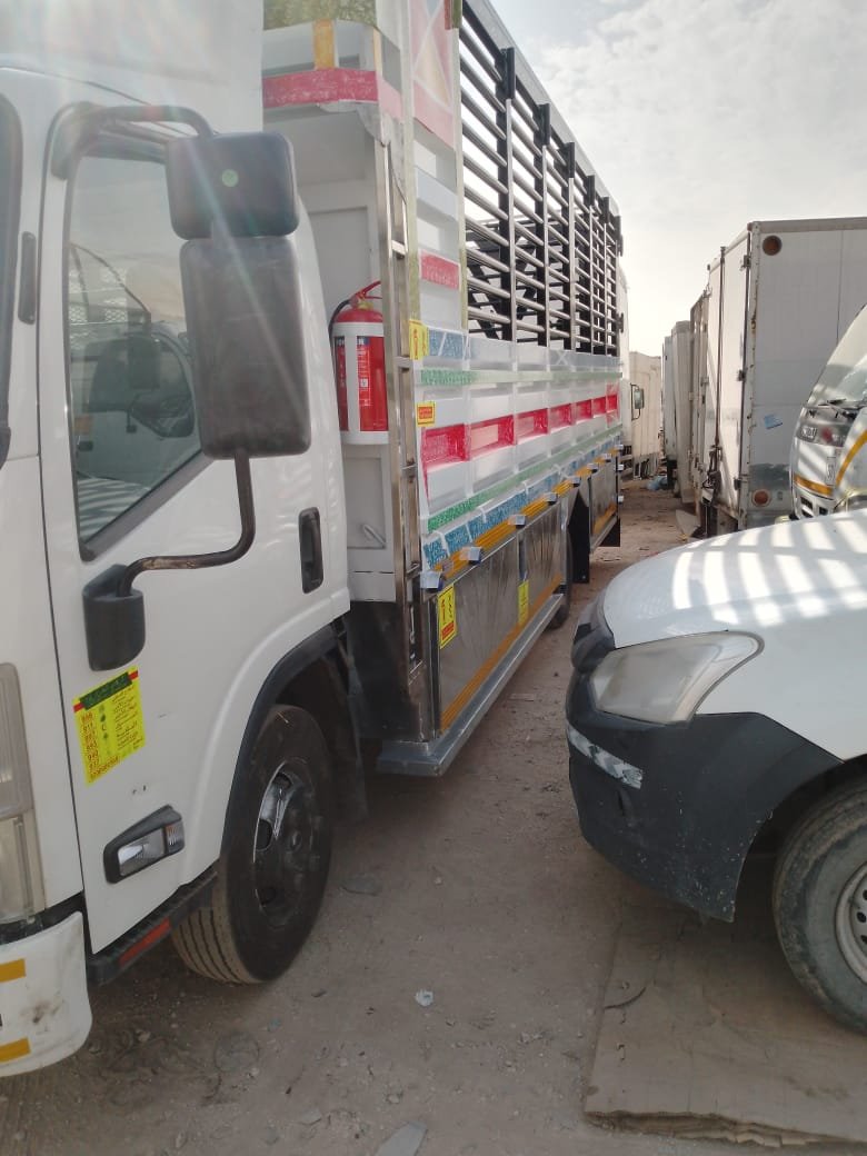 دينا مستعمل للبيع ورشة صناديق وشبوك    لبيع جميع انواع صناديق الدينات بالرياض صندوق دينا بلاط الرياض